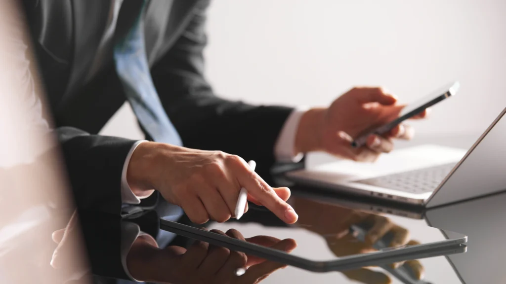 상담 및 브리핑